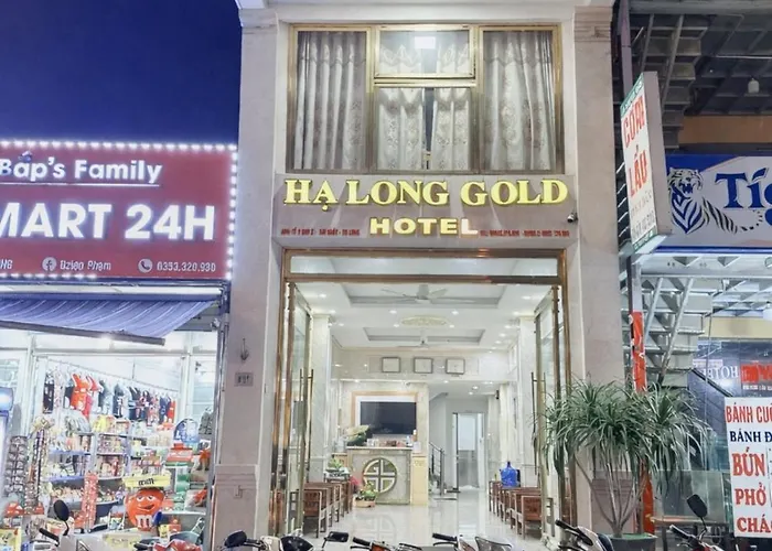 Gold Hotel *